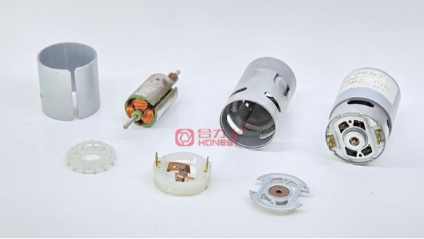 有刷電機(jī)轉(zhuǎn)速和無刷電機(jī)轉(zhuǎn)速兩個(gè)相比較到底哪個(gè)更快