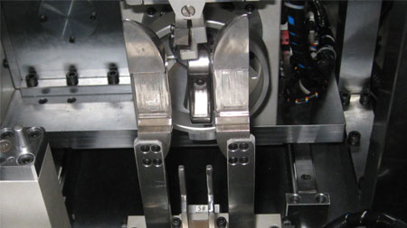 展開(kāi)式直排定子繞線機(jī)-特寫圖.jpg